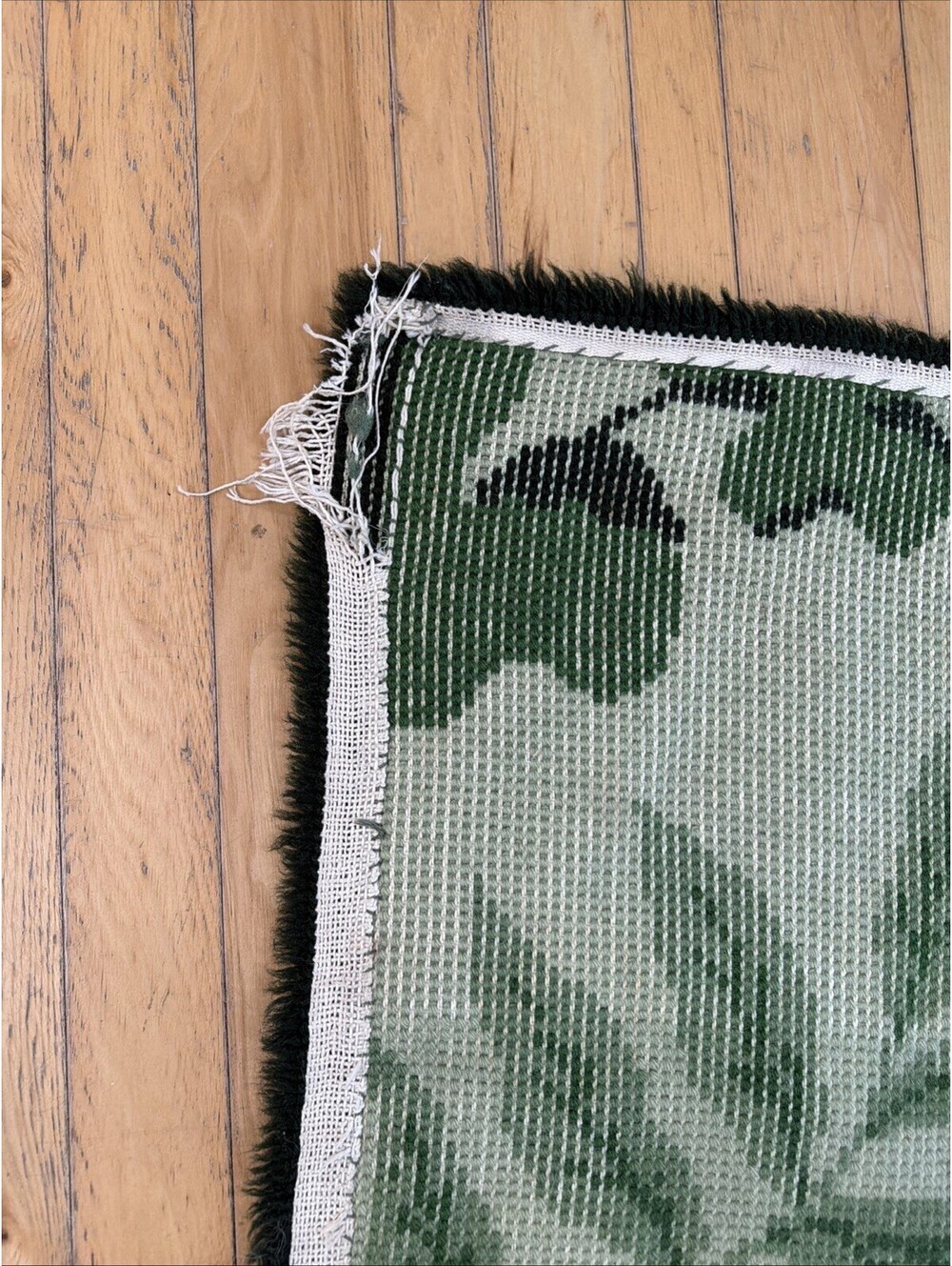 Vintage MCM Latch Hook Rug Shag Tropical Palm Leaf Green Boho 1970s Retro 27x39 - Picture 7 of 7